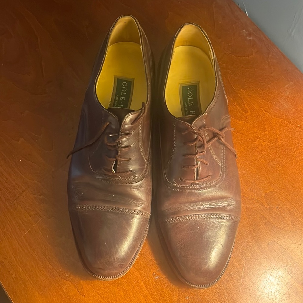Men’s Cole Haan Oxfords shoes Size 10 Used good condition Leather Red/Brown